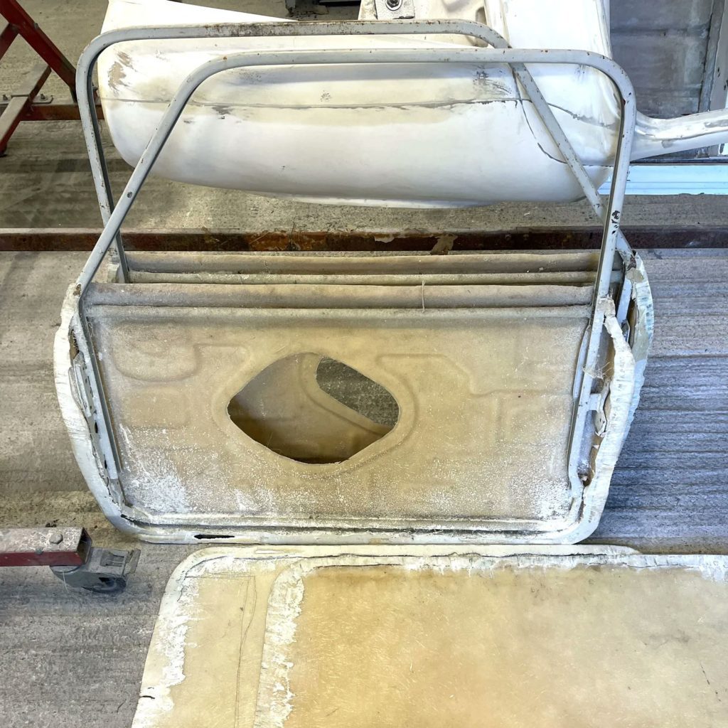 The doors of the Mini Sprint were not the best fibreglassing. This is nothing to do with Gerry or Hawk Cars, but rather the third party that had the moulds after Gerry.
